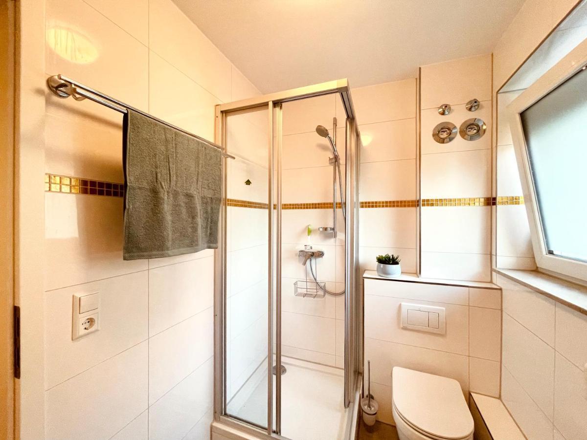 Frisch Renoviertes Und Charmantes Apartment シュトゥットガルト エクステリア 写真